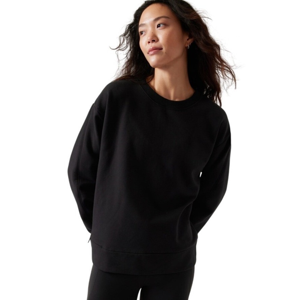 Athleta Women's Retro Plush Velvet Crewneck Pullover Sweatshirt Black Size M NWT